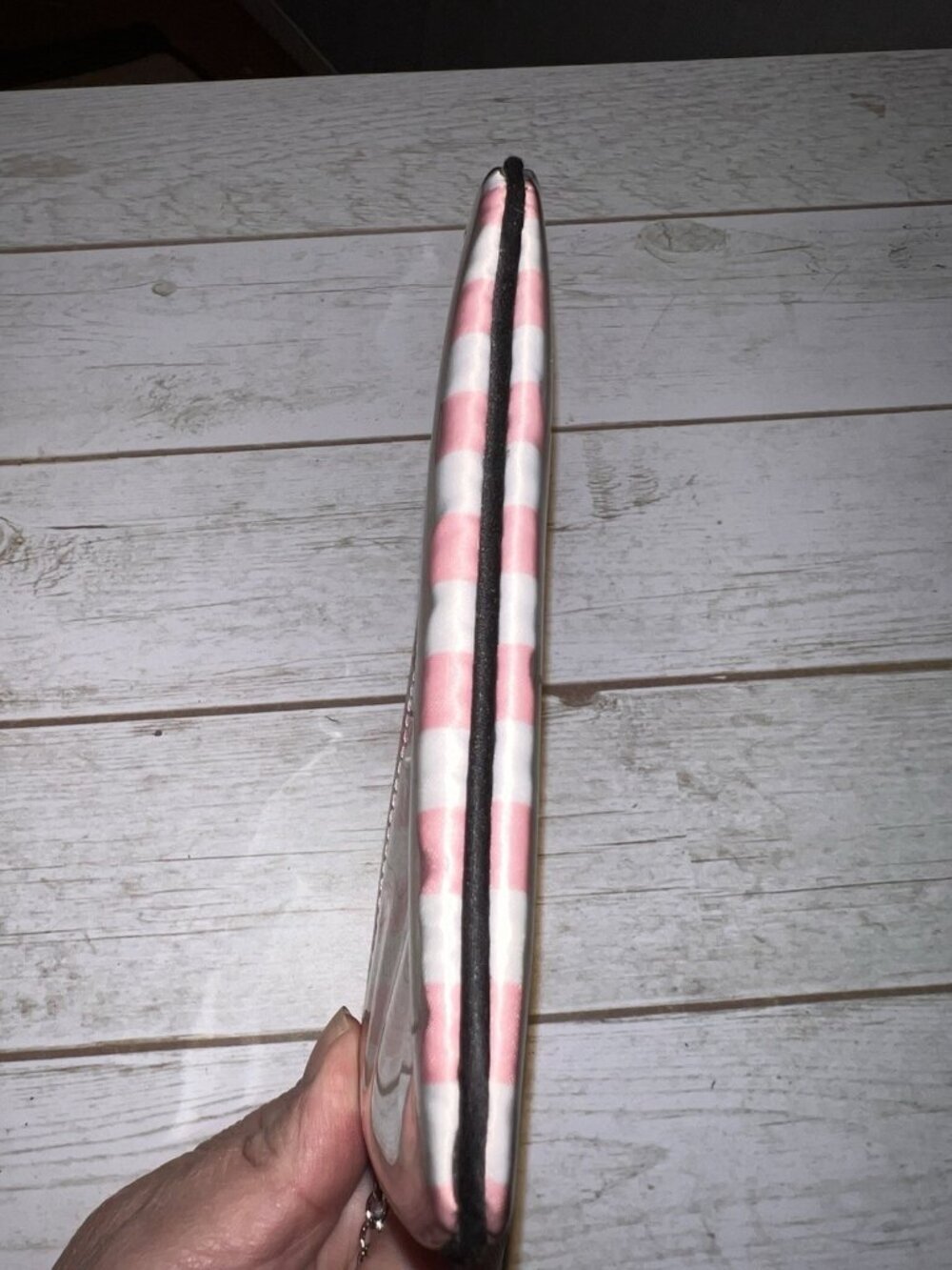 VICTORIA’S SECRET Striped Classic Satin Top Zipper Coin Wallet W /Keychain Loop - Picture 8 of 8